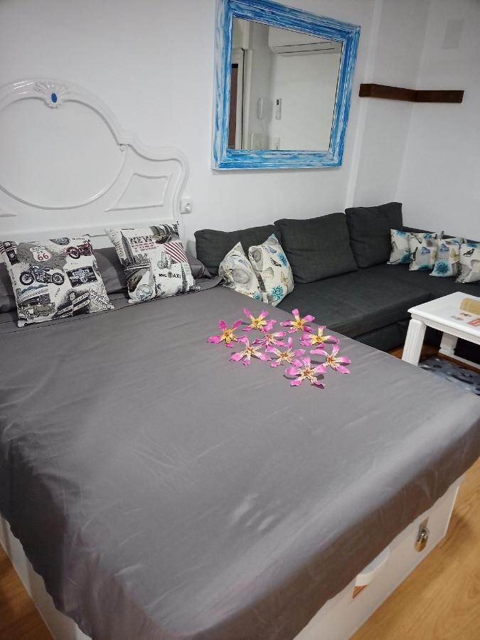 Sweet Home Benalmadena, Estudio Con Vistas Al Mar Y Excelente Conexion Wifi, Para No Fumadores, Con Piscinas, Sea Views, With Swimming Pools, Completely Renovated, Ideal For Older People, Bright With Morning Sun, No Smoking Exterior foto